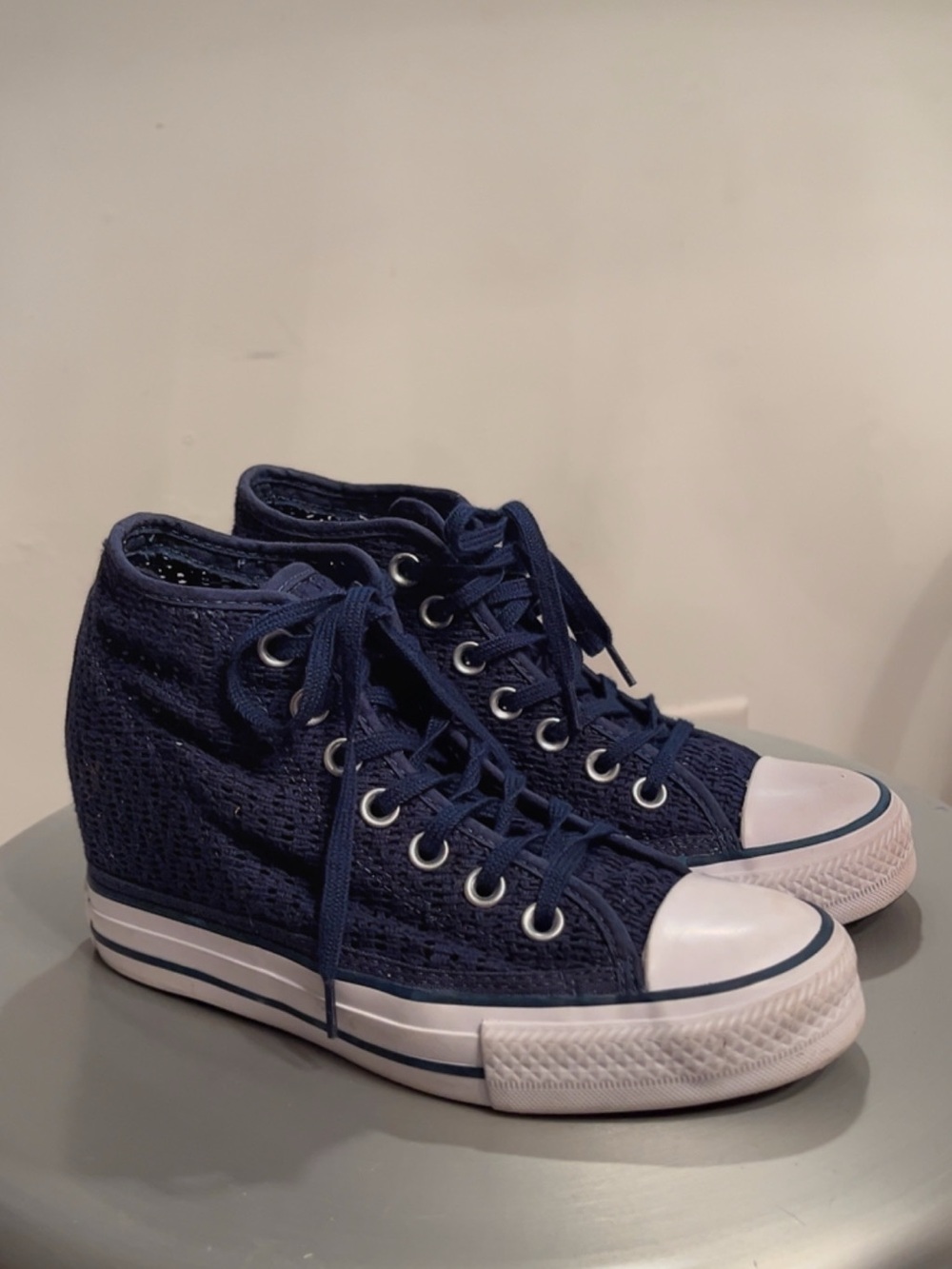 Converse Chuck Taylor All Star Hidden Wedge Crochet Knit Sneakers Women’s Sz 7 - Picture 4 of 8